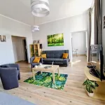 Piotrkowska-i- 75mcentral Cosy&freeparking Apartment Lodz