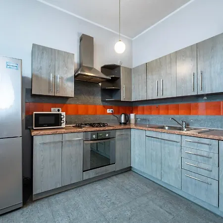 Piotrkowska-i- 75mcentral Cosy&freeparking *