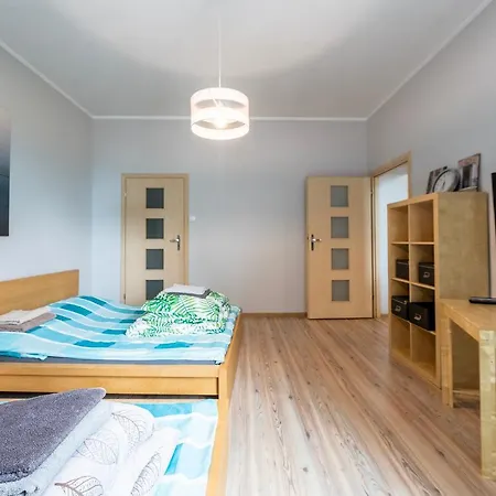 Piotrkowska-i- 75mcentral Cosy&freeparking Apartman